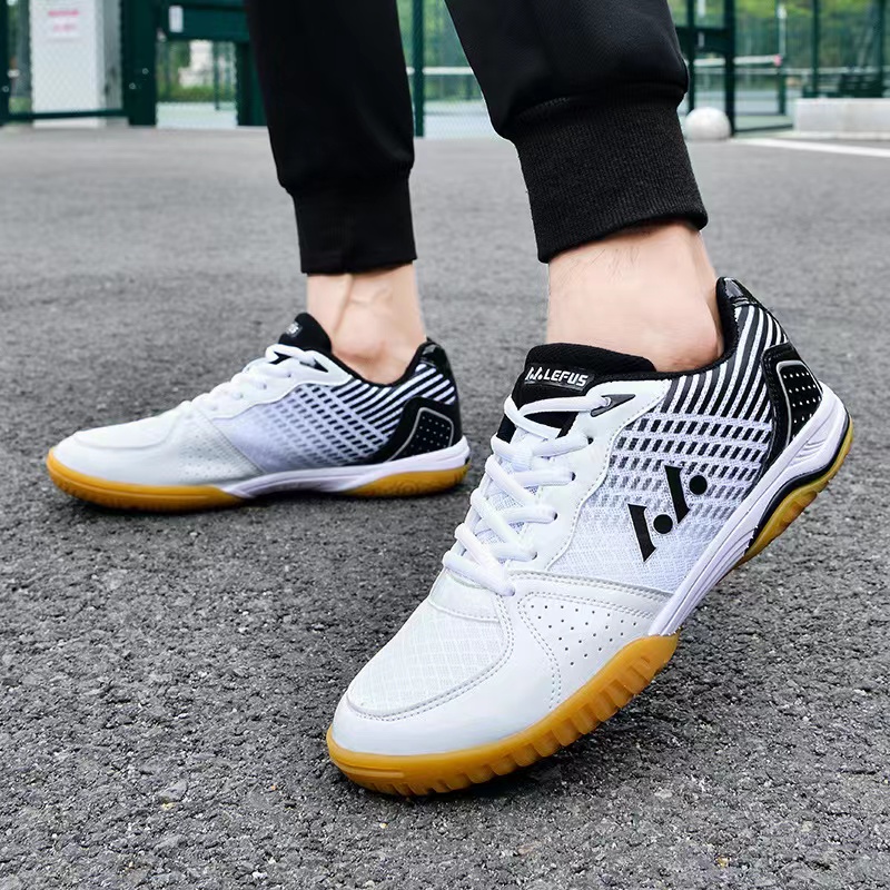 Sepatu Bulu Tangkis Pria Wanit - Badminton Shoes Men ulasan dan harga