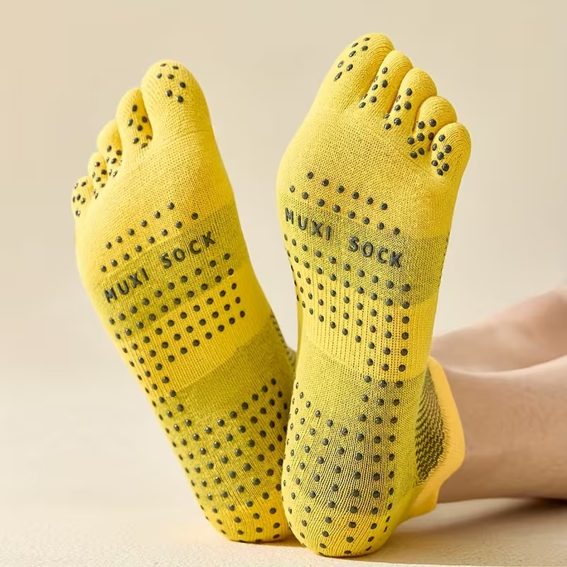 Kaos Kaki Pria 3-Pasang Anti-S - Sports Grip ulasan dan harga