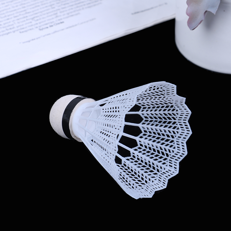 Kok Badminton plastik ringan,  - Feather Shuttlecock ulasan dan harga
